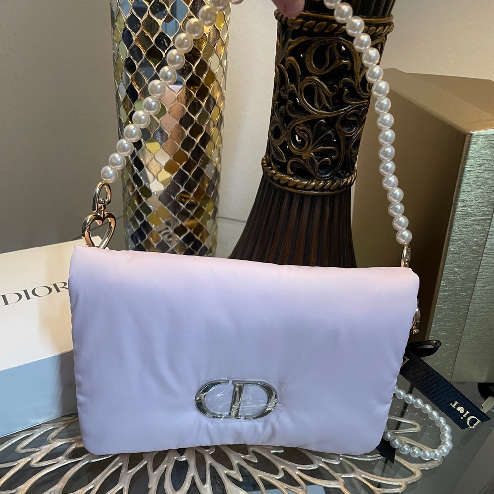 Dior - Picture 11 of 17